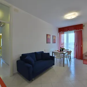 residence-mariavittoria.hotelslidodijesolo.com/